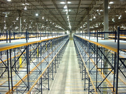 pallet rack system in a warehouse